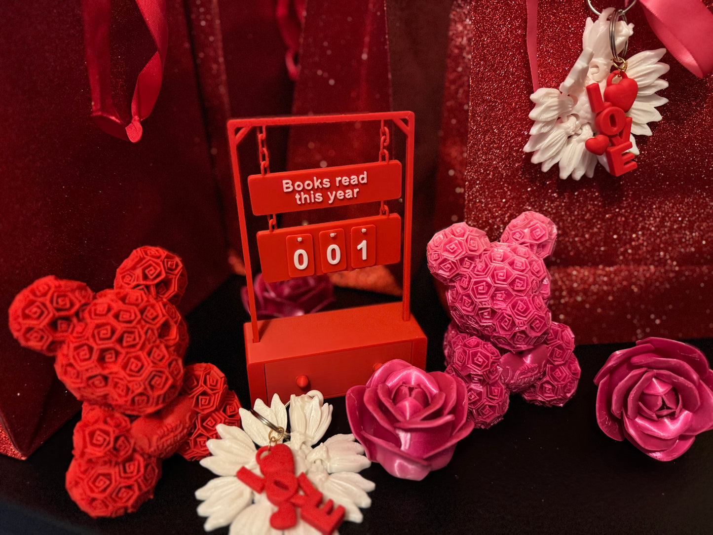 3d Rose bear and books read of the year tracker