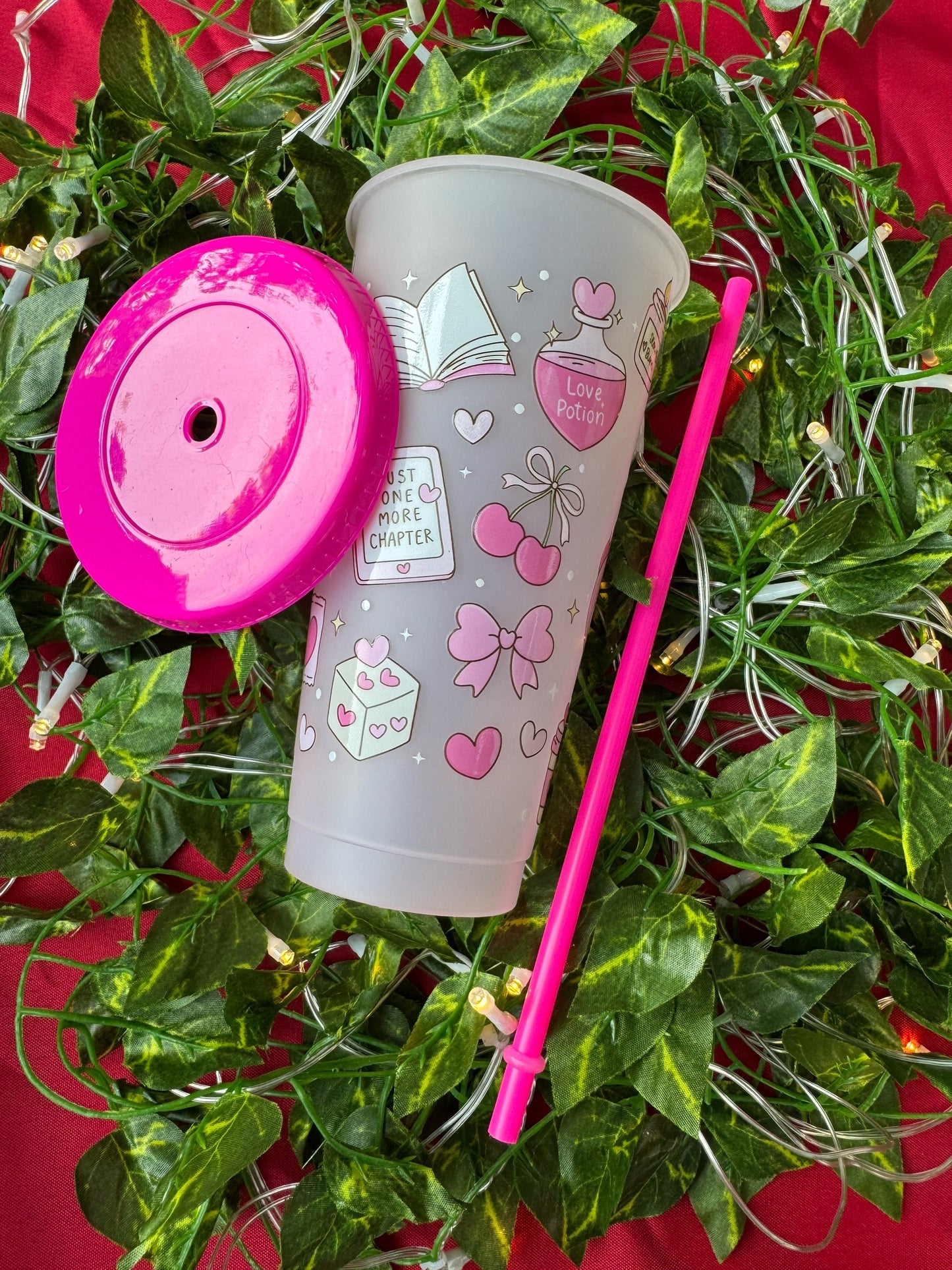 20 oz plastic cold cup w/ lid and straw