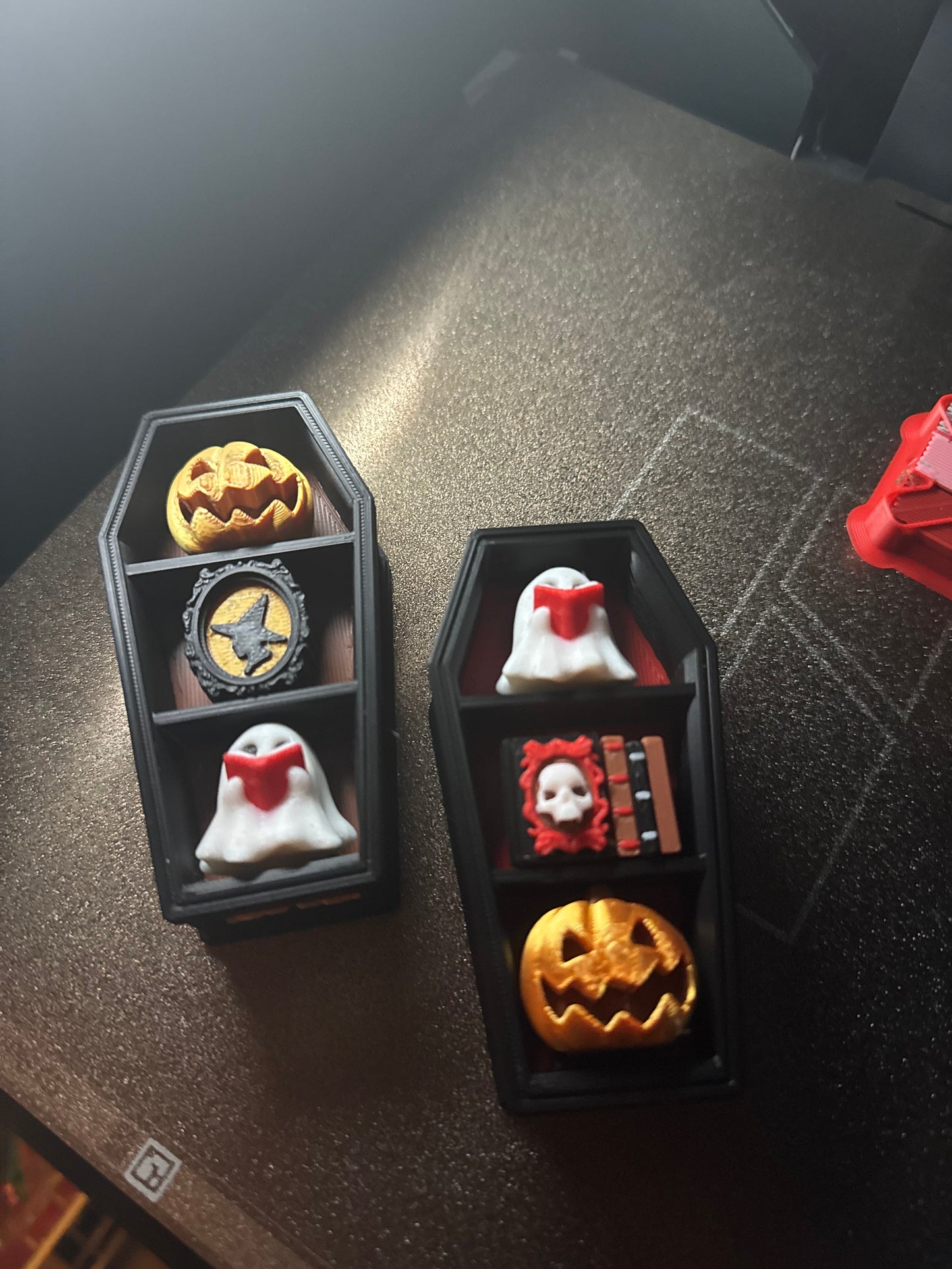 3d printed Casket Clicker